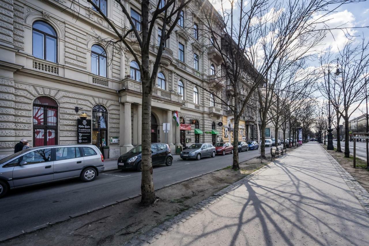 Bpr Luxurious & Stylish Duplex Home Budapest Exterior photo