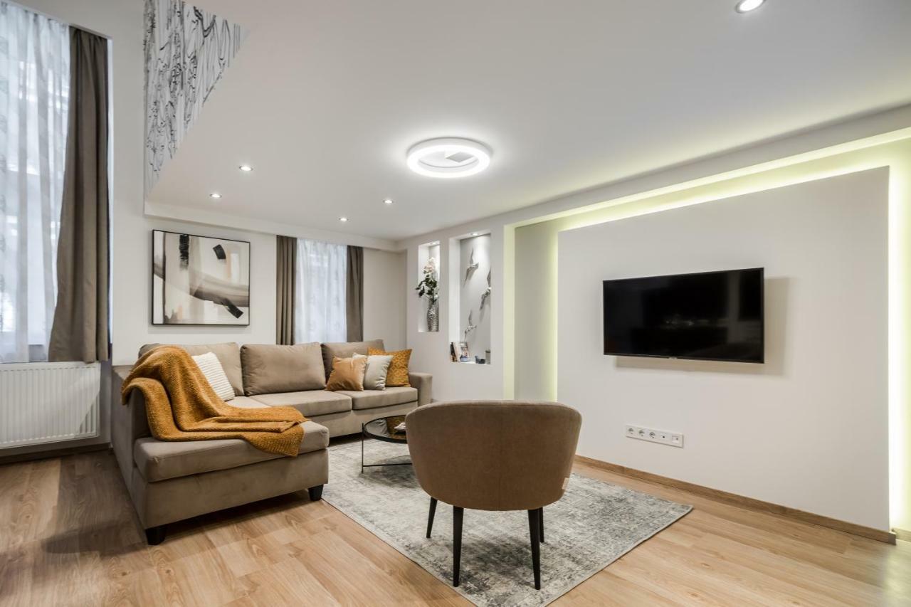 Bpr Luxurious & Stylish Duplex Home Budapest Exterior photo