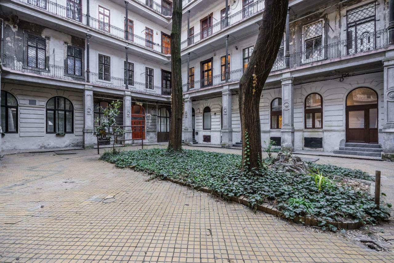 Bpr Luxurious & Stylish Duplex Home Budapest Exterior photo