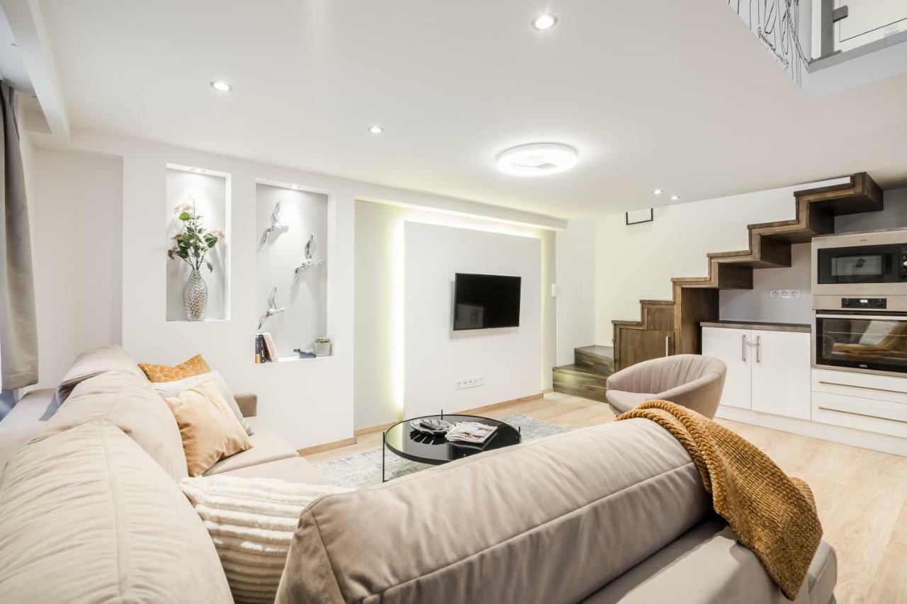 Bpr Luxurious & Stylish Duplex Home Budapest Exterior photo