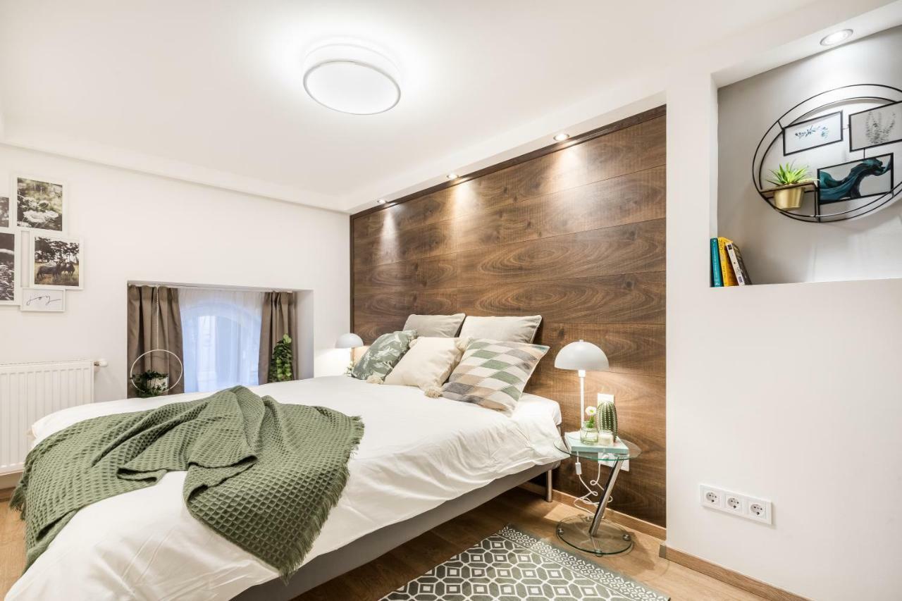 Bpr Luxurious & Stylish Duplex Home Budapest Exterior photo